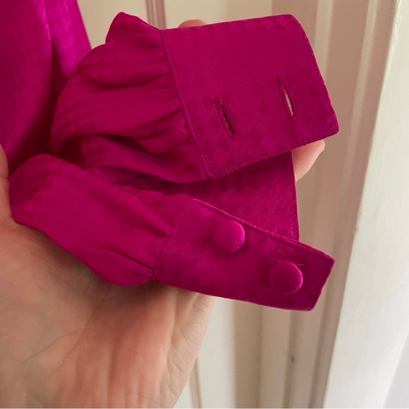 Oleg Cassini vintage silk pleated blouse - Picture 6 of 11